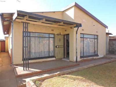 House For Sale in Tembisa, Tembisa