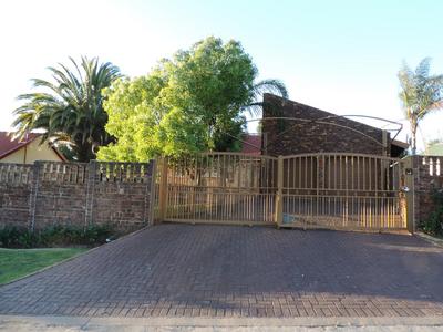 House For Sale in Birchleigh North, Kempton Park
