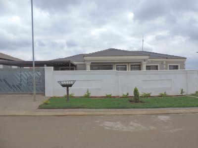 House For Sale in Birch Acres, Kempton Park
