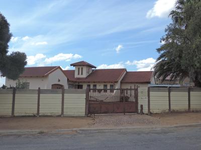 House For Sale in Birchleigh North, Kempton Park