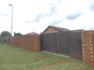 House For Sale in Birch Acres, Kempton Park