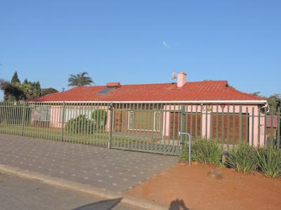 House For Sale in Birchleigh, Kempton Park